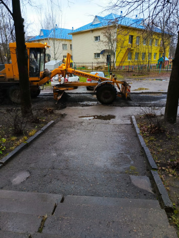 Произведены работы по грейдированию придомовой территории дома № 9 по улице Республиканская