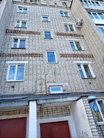Замена окон в местах общего пользования 3, 4 подъезда в доме № 6 по улице Ленских Событий