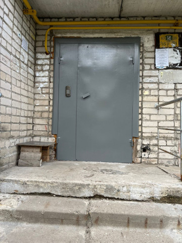 Косметический ремонт подъездов в доме № 38 по ул. Островского