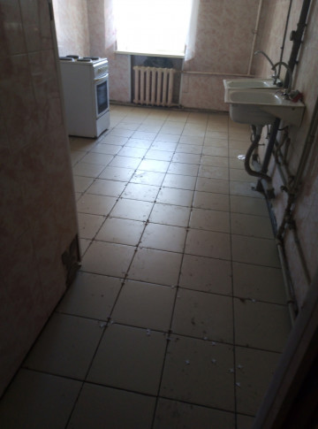Закончен ремонт полов в МОП по ул. Октябрьской революции, д. 51