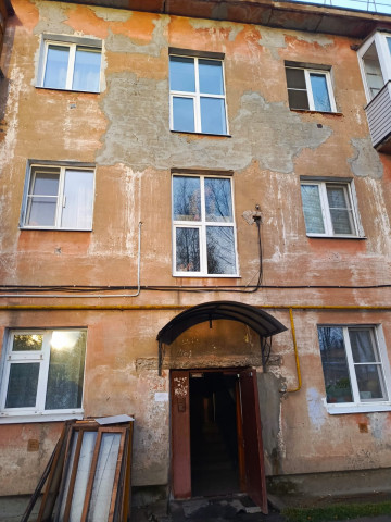 Установлены окна в местах общего пользования в доме № 67 по улице Октябрьской революции