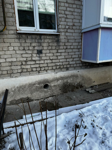Устройство продухов в подвальном помещении дома № 7 по улице Республиканская