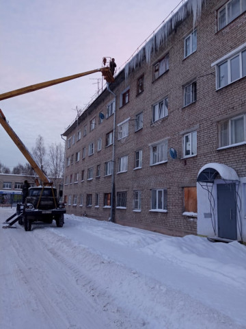 Очистка крыш от наледи