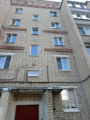 Замена окон в подъезде № 6 по адресу улица Ленских Событий, дом 6