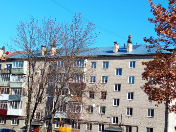 Продолжается капитальный ремонт кровли по улице Республиканская, д. 7