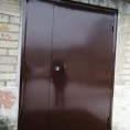 Замена двери на запасном выходе в доме № 27 по ул. Максима Горького